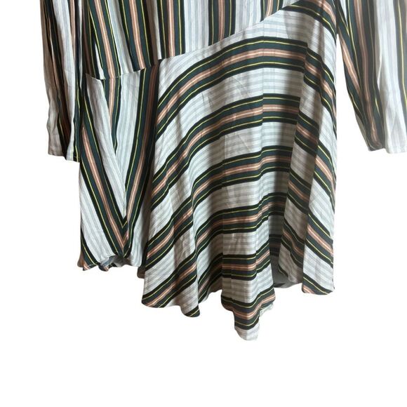 NWT! BCBGENERATION striped long sleeve dress - Picture 7 of 9